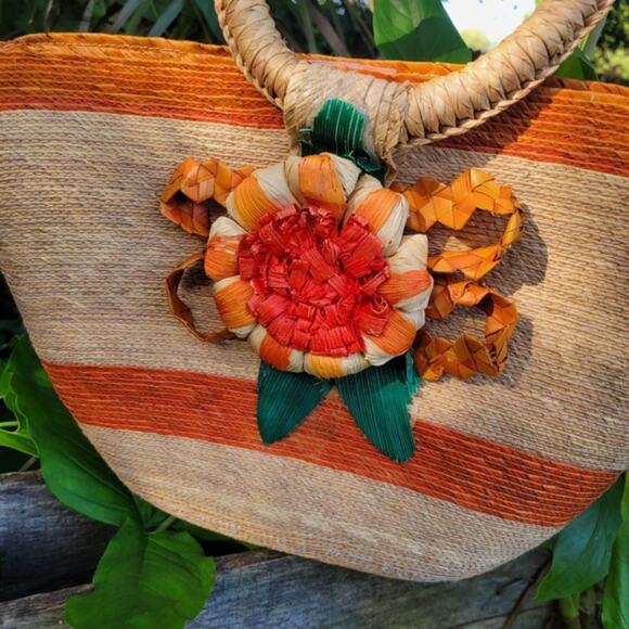 Flower Accent Straw Woven Wicker Bag Boho Beach Vacation Summer - Picture 2 of 9